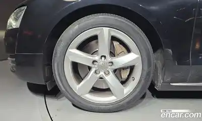 Audi A8 2011 4.2 гидро в Москве № 163628, миниатюра 5