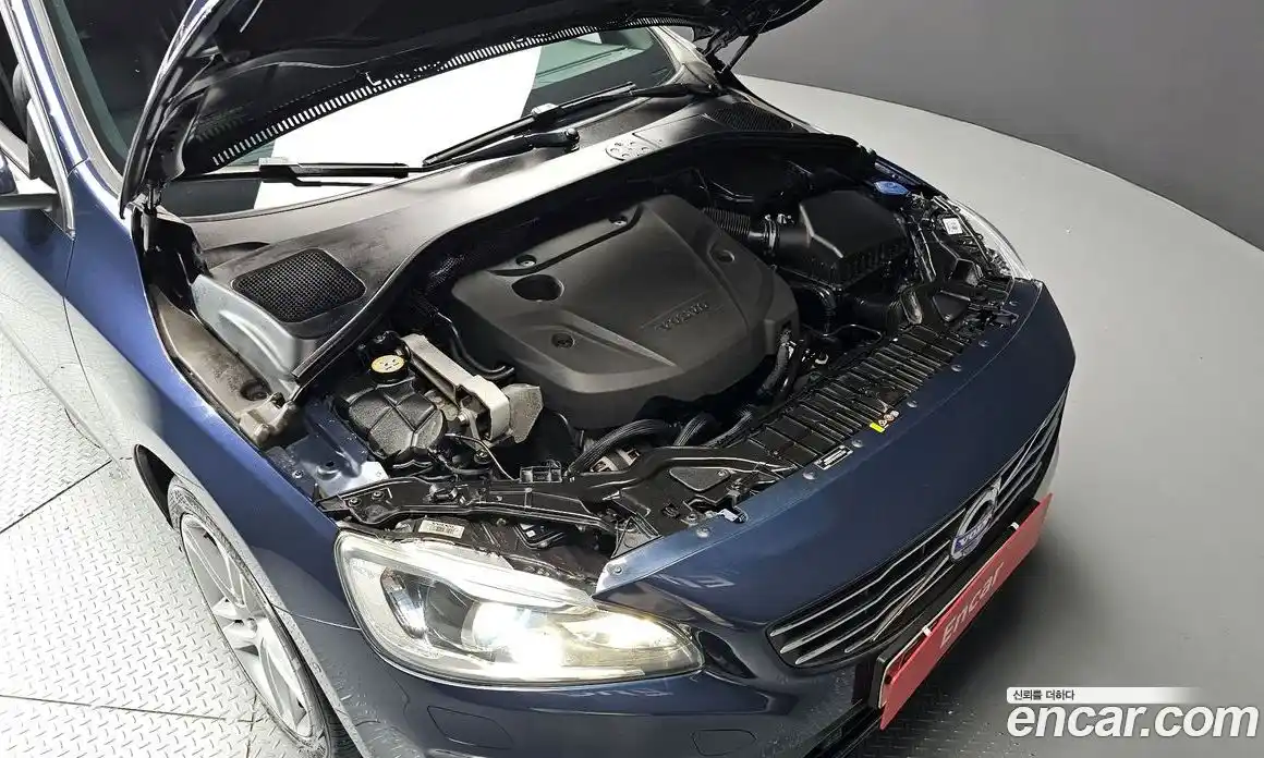 Volvo S60 2015 2.0 гидро в Москве № 164668, фото 6