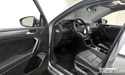 Volkswagen Tiguan 2022 2.0 гидро в Москве № 168542, миниатюра 11