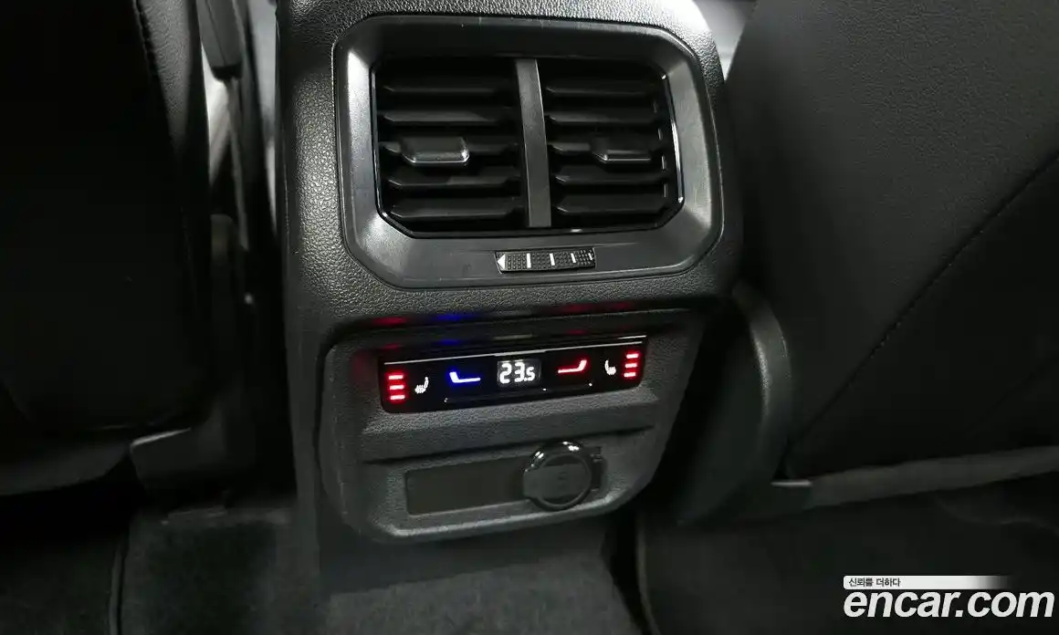 Volkswagen Tiguan 2022 2.0 гидро в Москве № 168542, фото 19