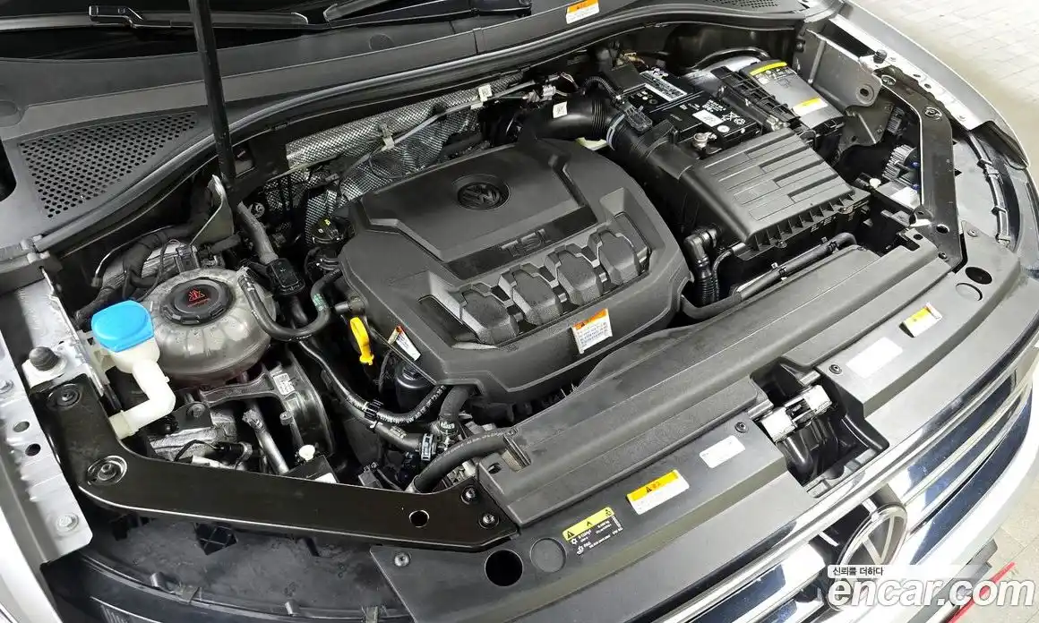 Volkswagen Tiguan 2022 2.0 гидро в Москве № 168542, фото 6