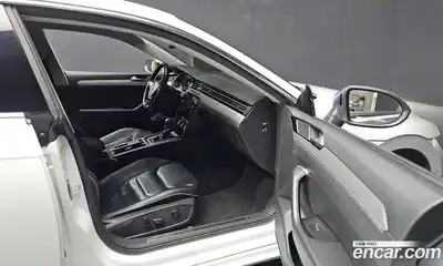 Volkswagen Arteon 2019 2.0 гидро в Москве № 169107, миниатюра 11