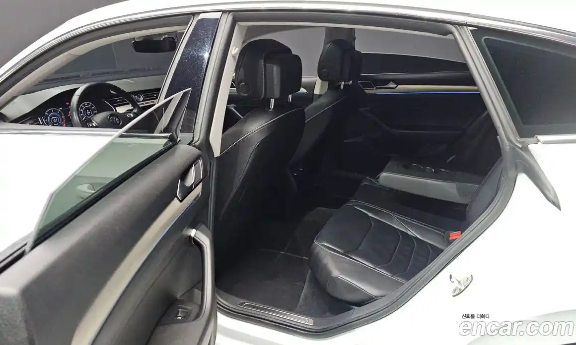 Volkswagen Arteon 2019 2.0 гидро в Москве № 169107, фото 13