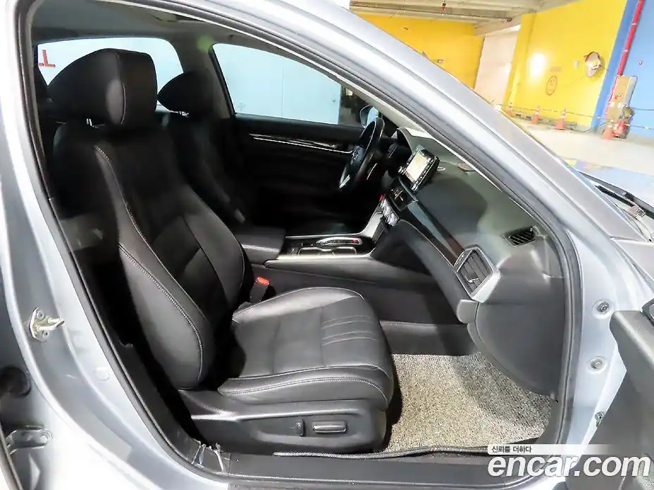 Honda Accord 2019 2.0 гидро в Москве № 170544, фото 8