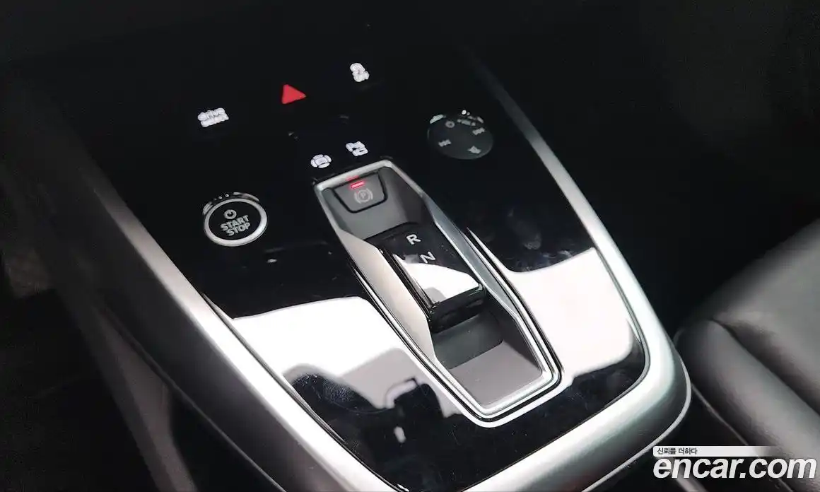 Audi Q4 e-tron 2023 0.2 гидро в Москве № 1836694, фото 7