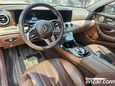 Mercedes-Benz E-Class 2020 2.0 гидро в Москве № 1908384, миниатюра 2