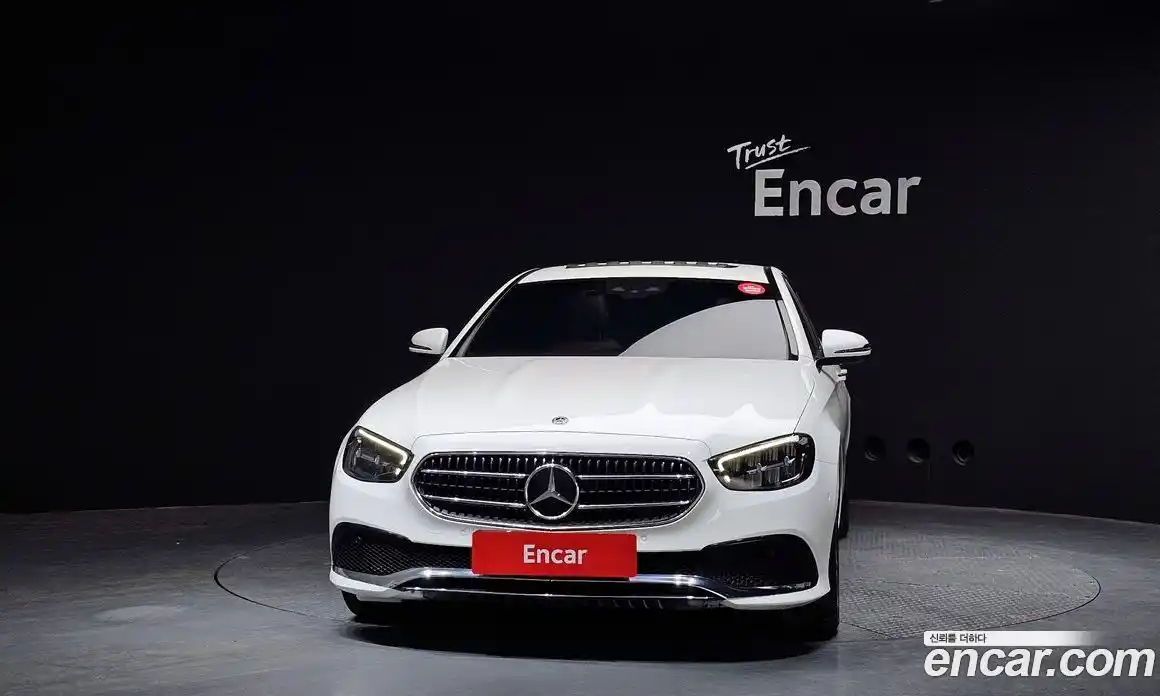 Mercedes-Benz E-Class 2021 2.0 гидро, фото 3