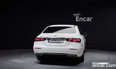 Mercedes-Benz E-Class 2021 2.0 гидро, миниатюра 4