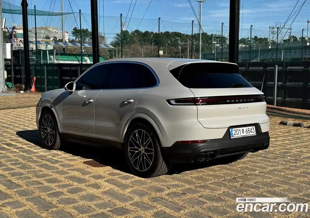 Porsche Cayenne 2023 3.0 гидро в Москве № 197876, фото 7