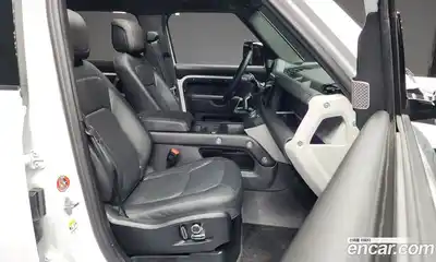 Land Rover Defender 2024 3.0 гидро в Москве № 198082, миниатюра 11
