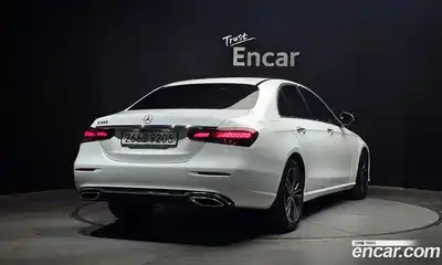 Mercedes-Benz E-Class 2021 2.0 гидро в Москве № 1981056, миниатюра 2