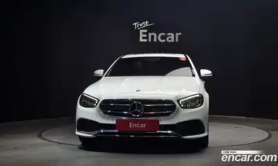 Mercedes-Benz E-Class 2021 2.0 гидро в Москве № 1981056, миниатюра 3