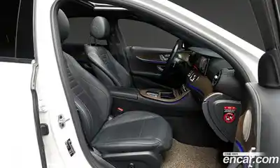 Mercedes-Benz E-Class 2021 2.0 гидро в Москве № 1981059, миниатюра 12