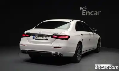 Mercedes-Benz E-Class 2021 2.0 гидро в Москве № 1981059, миниатюра 2