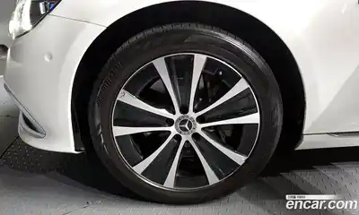 Mercedes-Benz E-Class 2021 2.0 гидро в Москве № 1981059, миниатюра 5