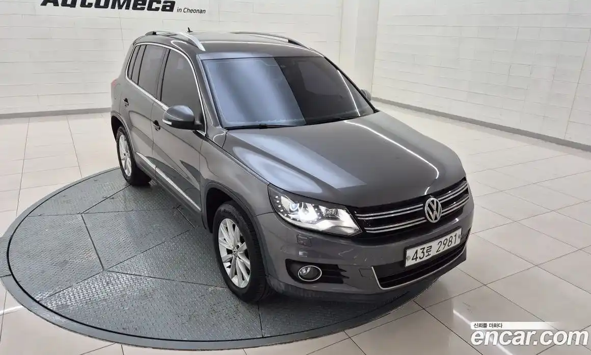 Volkswagen Tiguan 2014 2.0 гидро в Москве № 1982542, фото 19