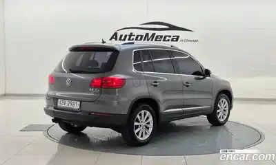 Volkswagen Tiguan 2014 2.0 гидро в Москве № 1982542, миниатюра 2