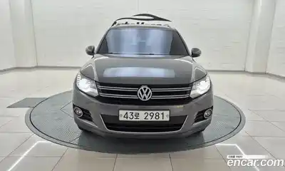 Volkswagen Tiguan 2014 2.0 гидро в Москве № 1982542, миниатюра 3