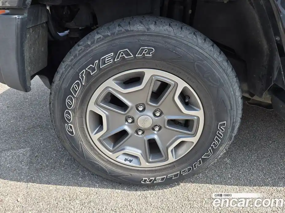 Jeep Wrangler 2016 3.6 гидро в Москве № 1982894, фото 14