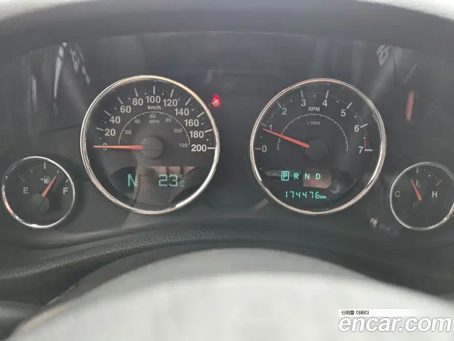 Jeep Wrangler 2016 3.6 гидро в Москве № 1982894, фото 7