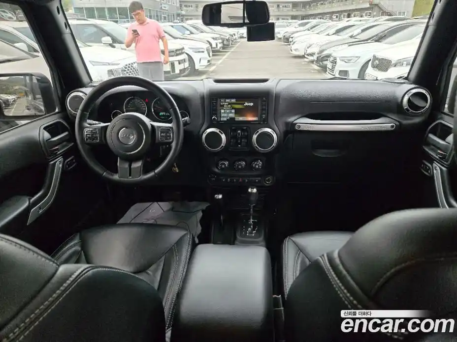 Jeep Wrangler 2016 3.6 гидро в Москве № 1982894, фото 8