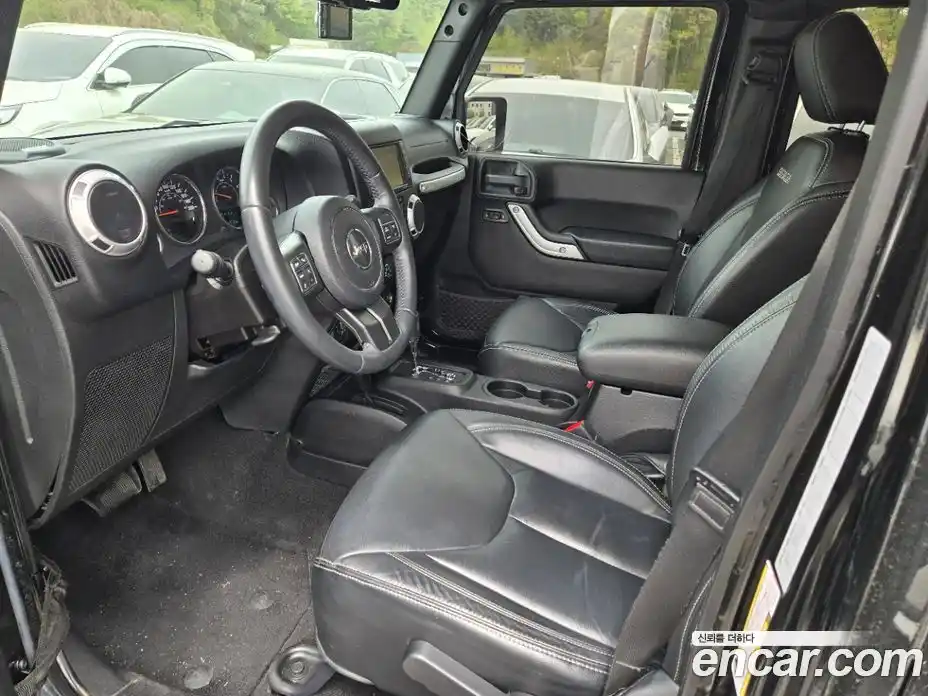 Jeep Wrangler 2016 3.6 гидро в Москве № 1982894, фото 9