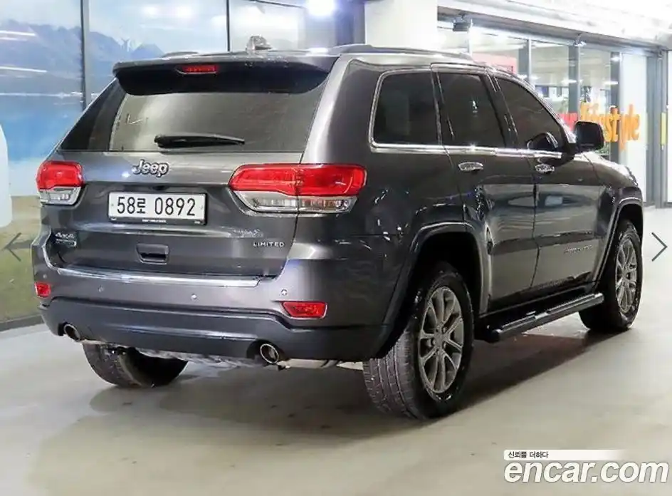 Jeep Cherokee 2015 3.0 гидро в Москве № 1982898, фото 4