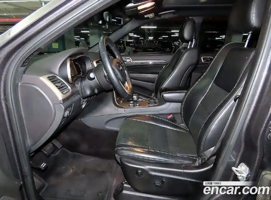 Jeep Cherokee 2015 3.0 гидро в Москве № 1982898, фото 6