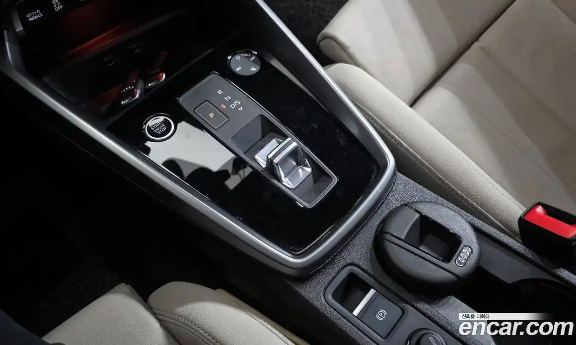 Audi A3 2023 2.0 гидро в Москве № 210922, фото 8
