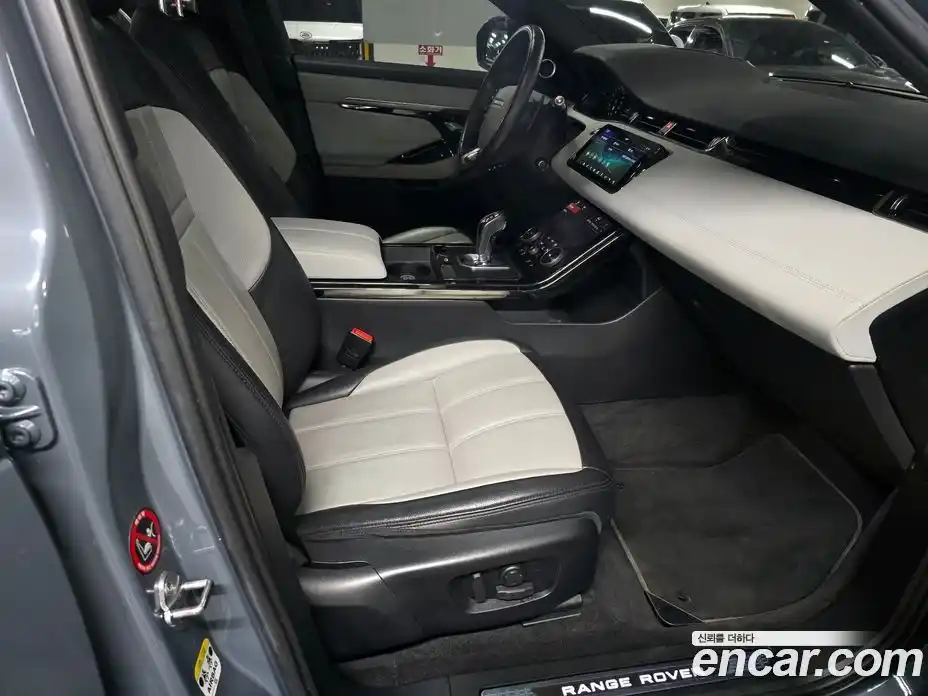 Land Rover Range-Rover Evoque 2019 2.0 гидро в Москве № 213378, фото 13