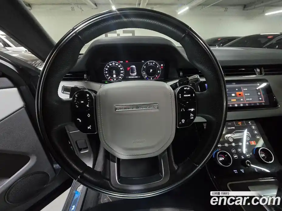 Land Rover Range-Rover Evoque 2019 2.0 гидро в Москве № 213378, фото 18