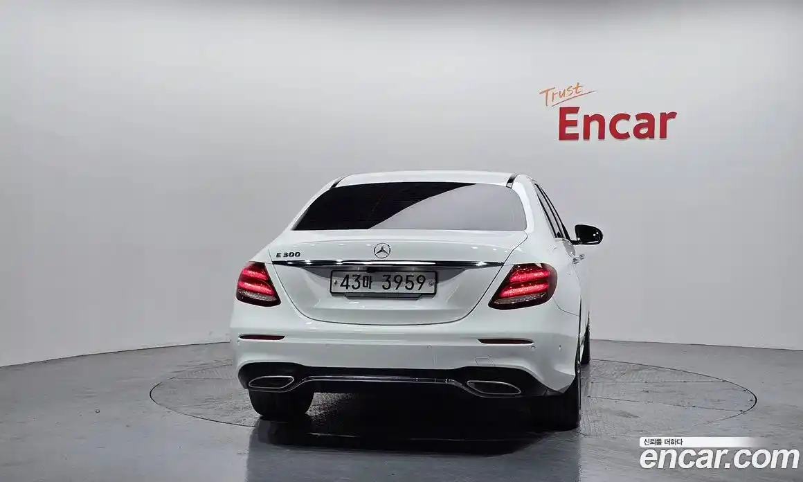 Mercedes-Benz E-Class 2019 2.0 гидро, фото 4