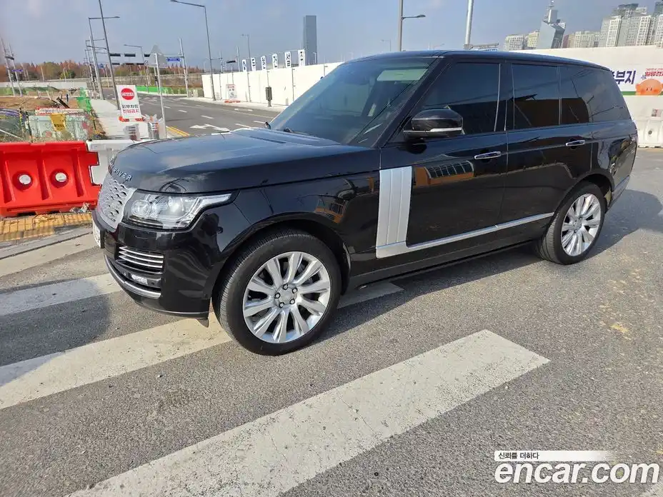 Land Rover Range-Rover 2015 4.4 гидро в Москве № 231368, фото 3
