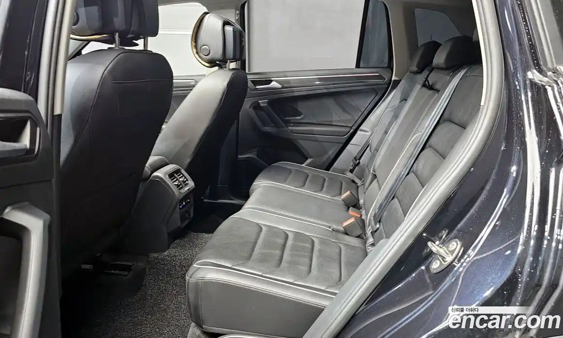 Volkswagen Tiguan 2022 2.0 гидро в Москве № 232064, фото 12