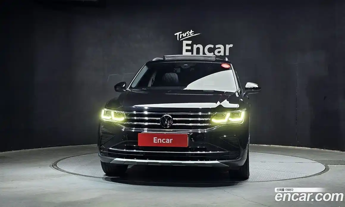 Volkswagen Tiguan 2022 2.0 гидро в Москве № 232064, фото 3