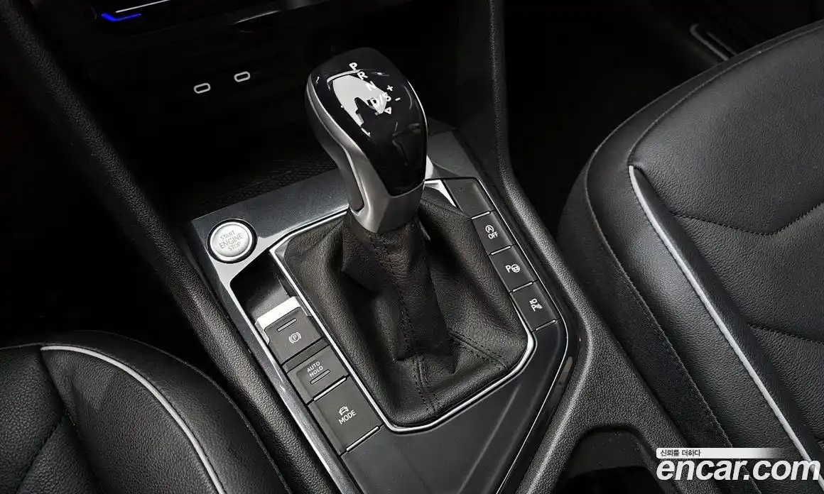 Volkswagen Tiguan 2022 2.0 гидро в Москве № 232064, фото 9
