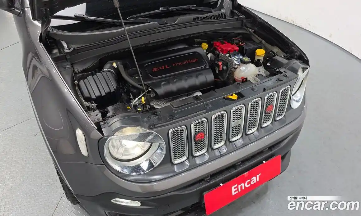 Jeep Renegade 2018 2.4 гидро в Москве № 232698, фото 6