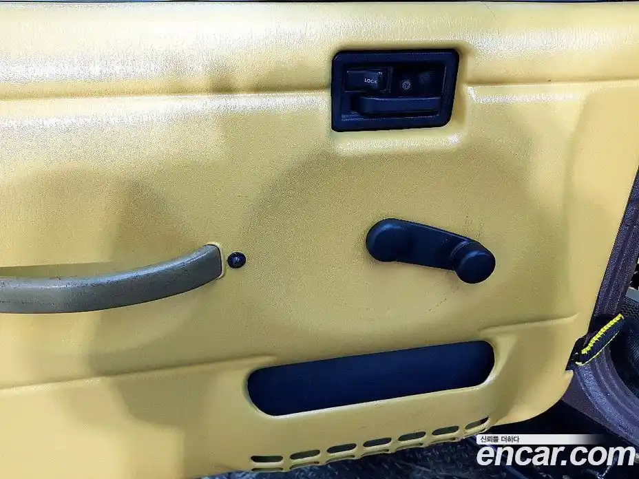 Jeep Wrangler 1997 2.5 механика в Москве № 232787, фото 11