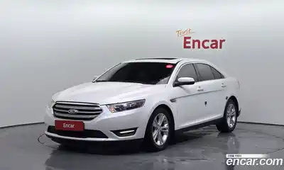 Ford Taurus, 2016