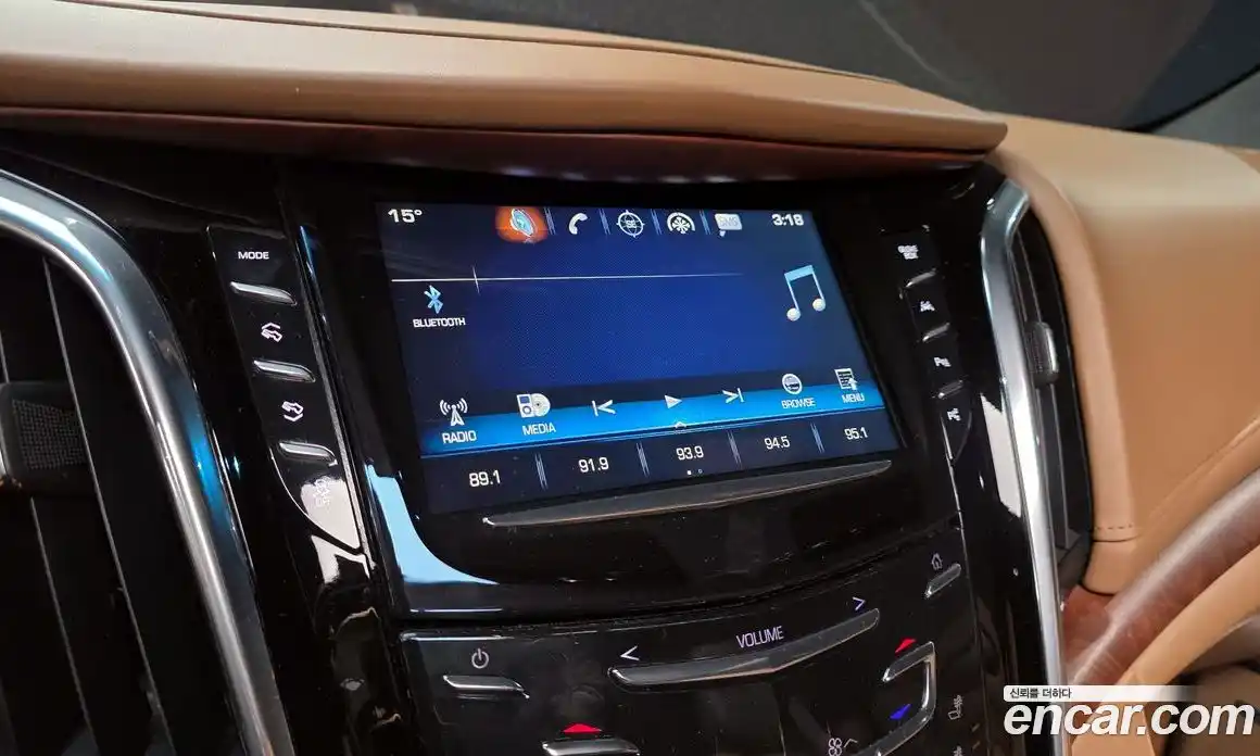 Cadillac Escalade 2017 6.2 гидро в Москве № 306847, фото 16