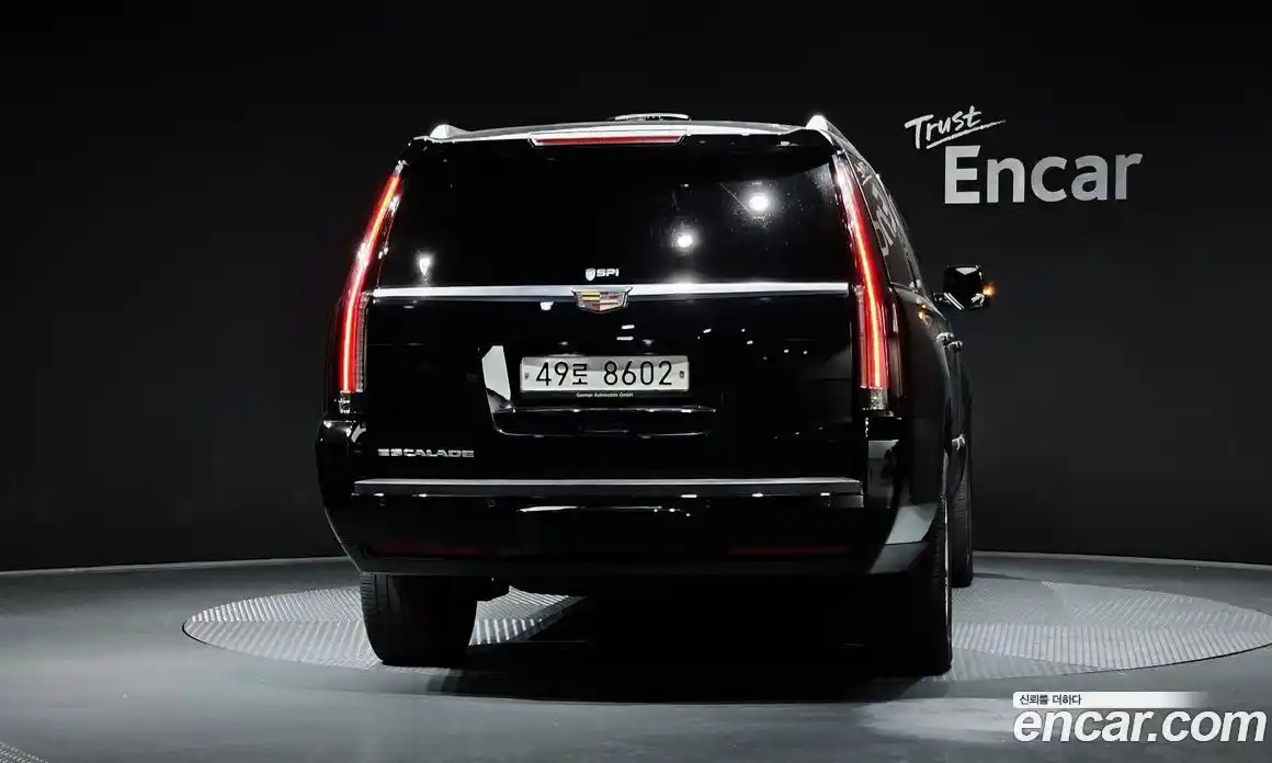 Cadillac Escalade 2017 6.2 гидро в Москве № 306847, фото 4