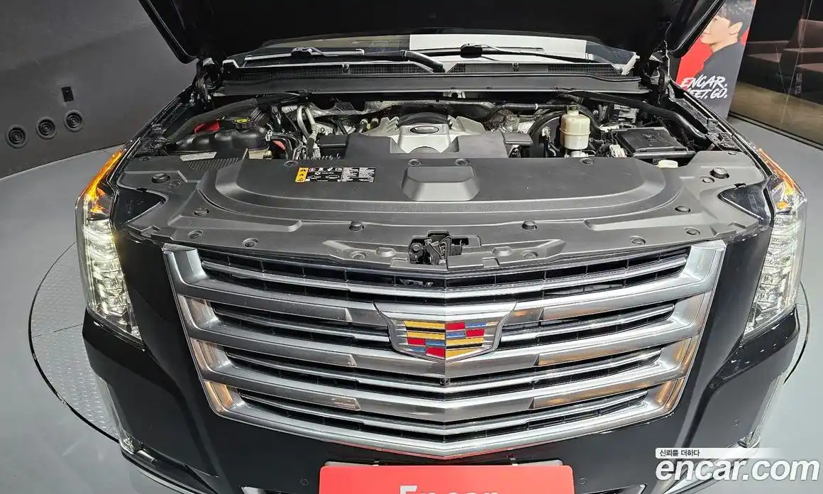 Cadillac Escalade 2017 6.2 гидро в Москве № 306847, фото 6