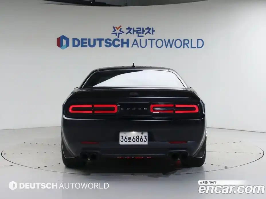 Dodge Challenger 2018 6.2 гидро в Москве № 361920, фото 4