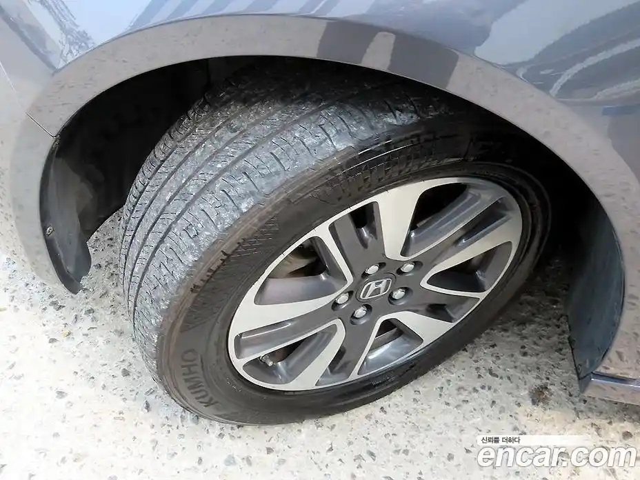 Honda Odyssey 2016 3.5 гидро в Москве № 402656, фото 20