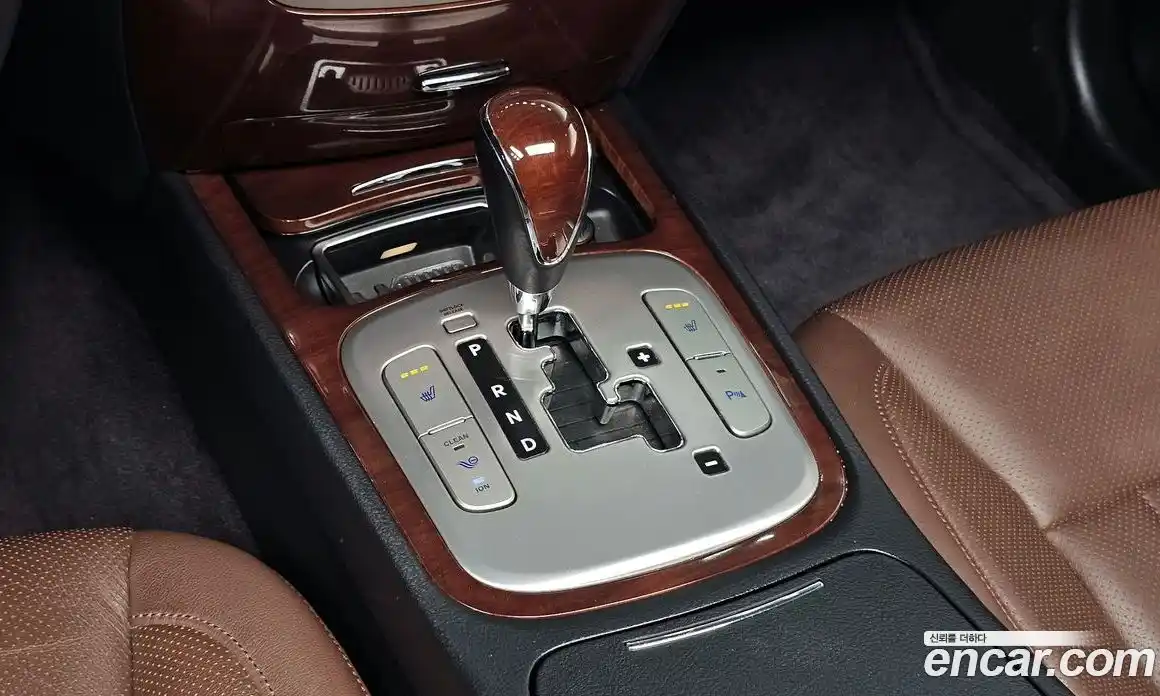 Hyundai Genesis 2009 3.3 гидро в Москве № 48206, фото 9