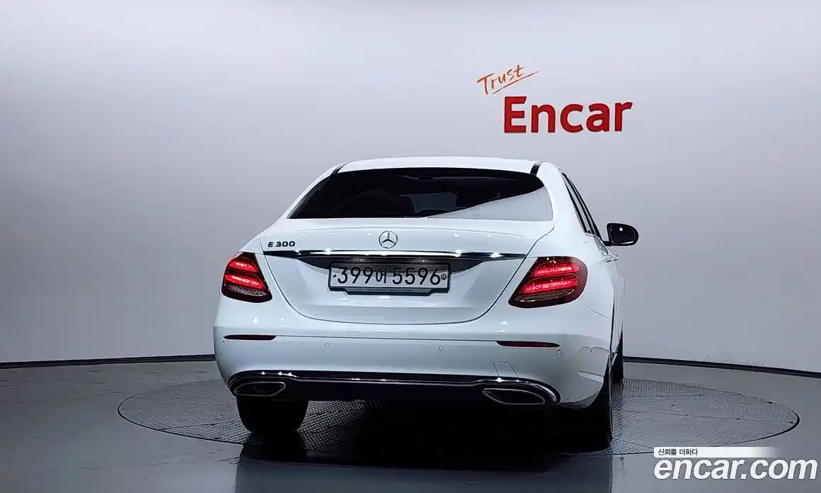Mercedes-Benz E-Class 2020 2.0 гидро, фото 4