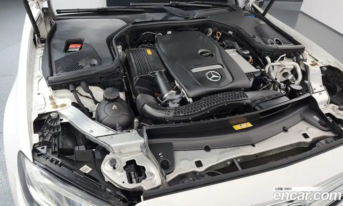 Mercedes-Benz E-Class 2020 2.0 гидро, фото 6