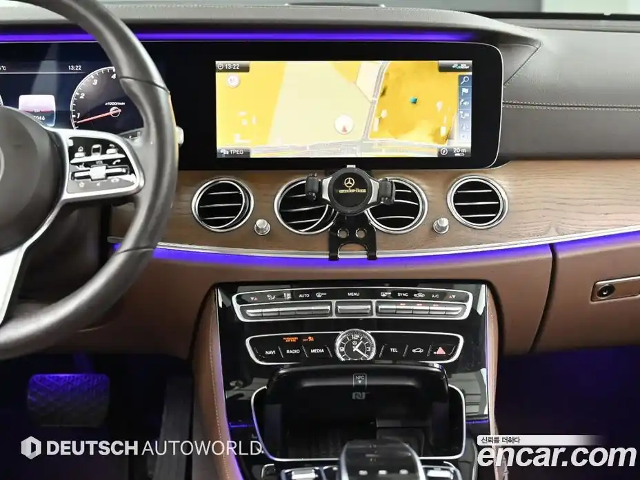 Mercedes-Benz E-Class 2020 2.0 гидро, фото 14
