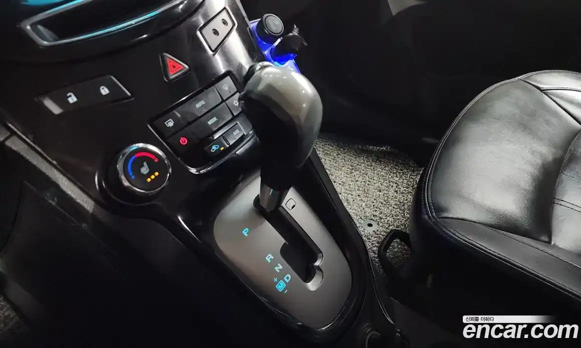 Chevrolet Orlando 2011 2.0 гидро в Москве № 103733, фото 9