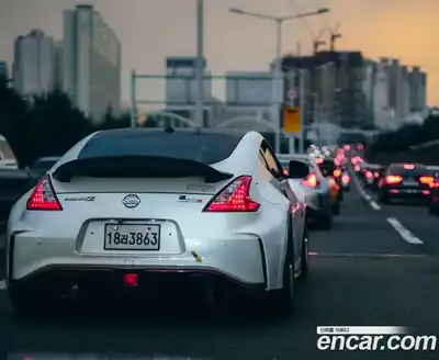 Nissan 370Z 2009 3.7 механика в Москве № 1200253, миниатюра 4